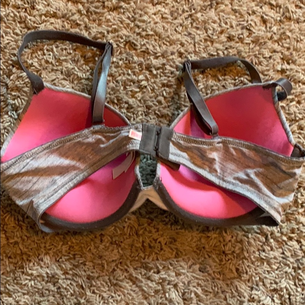 Women’s Bra - Picture 3 of 5